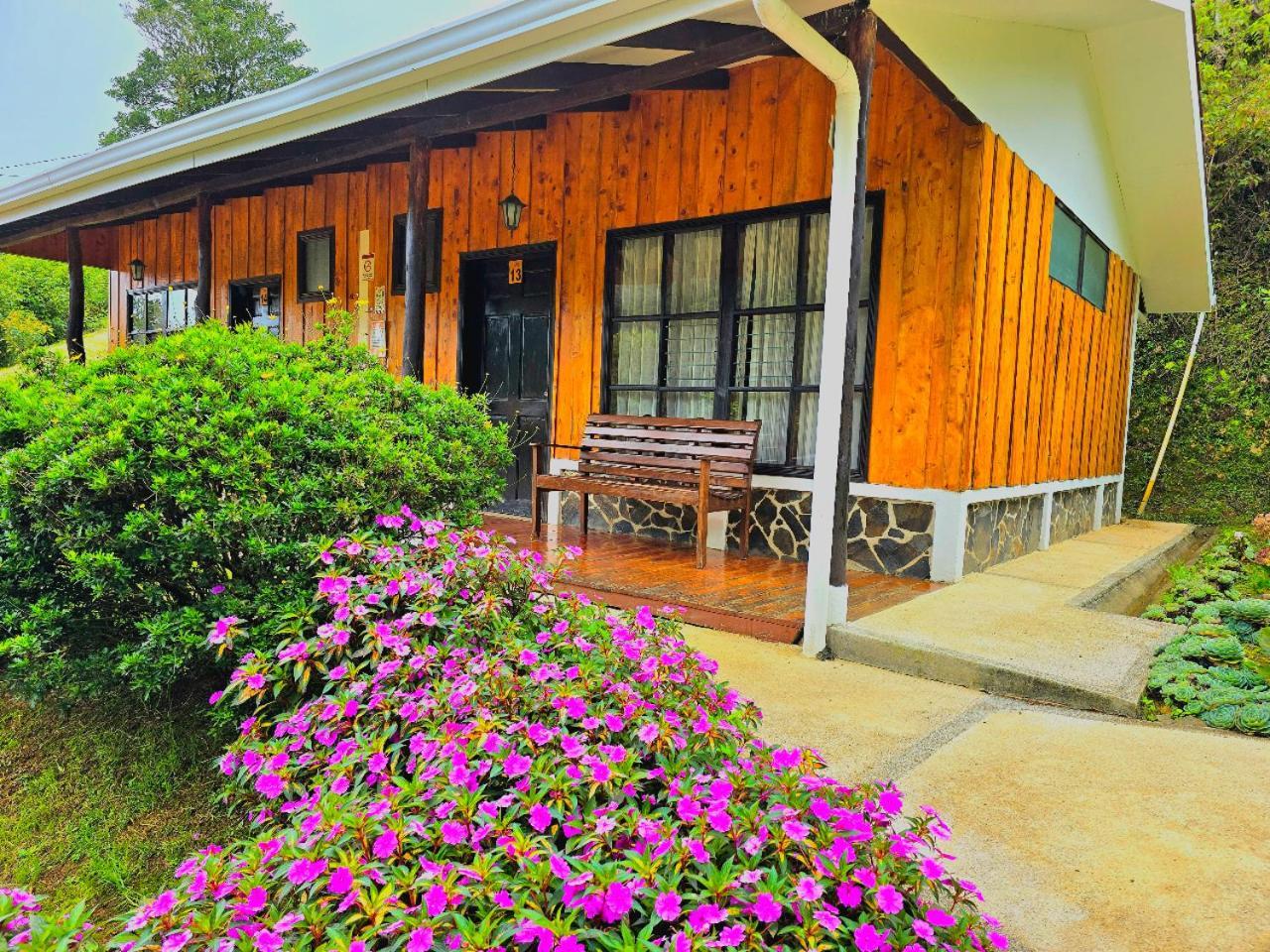 Hotel De Montana Suria San Gerardo de Dota Pokoj fotografie